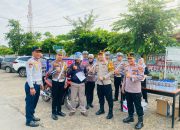 Polres Tulang Bawang Barat Gelar Gebyar Ops Keselamatan Krakatau 2025, Bagikan Helm dan Coklat kepada Pengendara