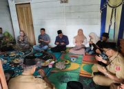 Bupati Lambar Takziah ke Rumah Duka PAC Muslimat NU Baru Ketulis