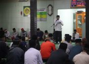 Safari Ramadhan di sukau, Wabup Mad Hasnurin Serahkan Bantuan dan Tanggapi Aspirasi Jalan Rusak