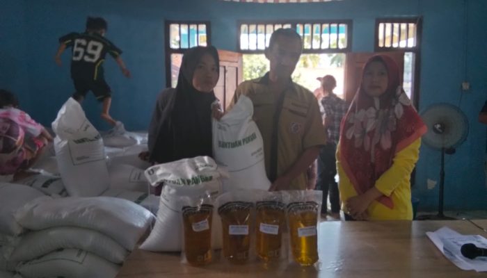 Pemkam Kota Way Salurkan Beras CPP dan Minyak Goreng kepada 483 KPM