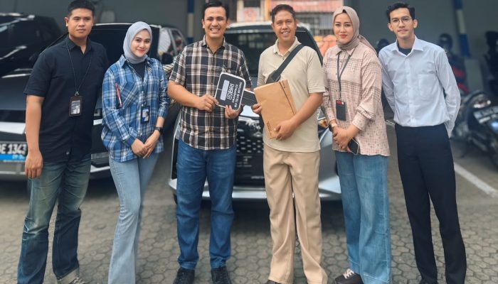 BRI Kanca Teluk Betung Serahkan Hadiah Program Super Agen BRILink Periode II Tahun 2025