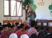 Ketua TP PKK Lambar Tinjau Pelaksanaan MPLS di SMPN Sekuting Terpadu