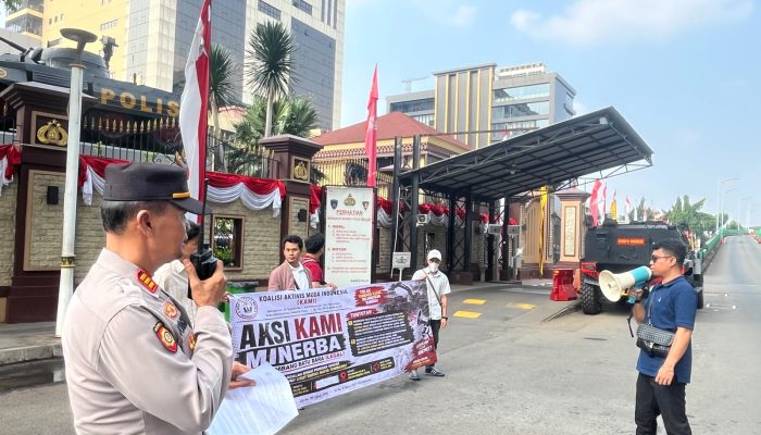 KAMI Gelar Aksi di Mabes Polri, Desak Dugaan Pengangkutan Batu Bara Ilegal Diusut